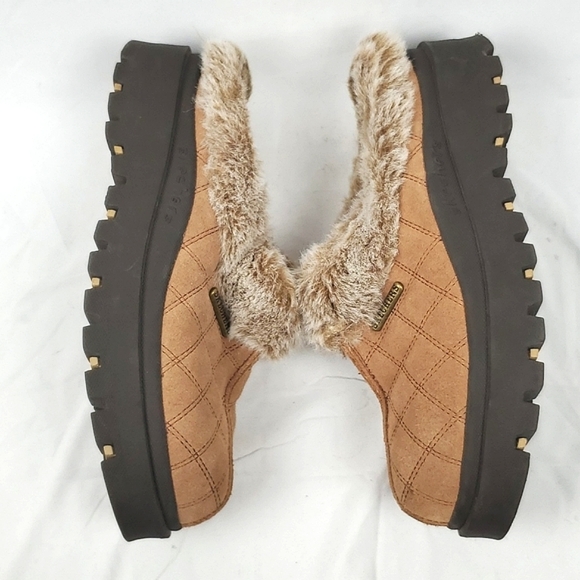 Skechers Shindigs Fortress Clogs Tan Suede Platform Clog with Faux Fur - Picture 4 of 11